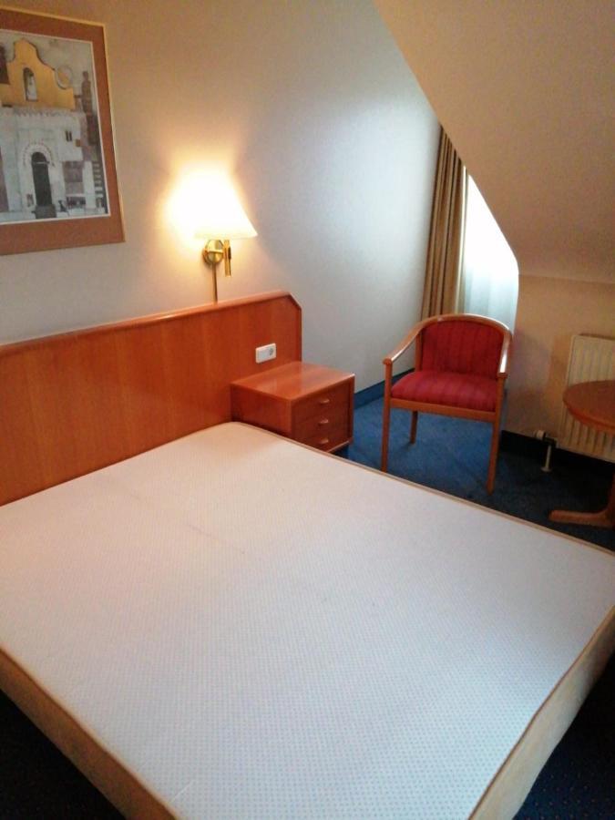 Apartment Lampertheim Luaran gambar