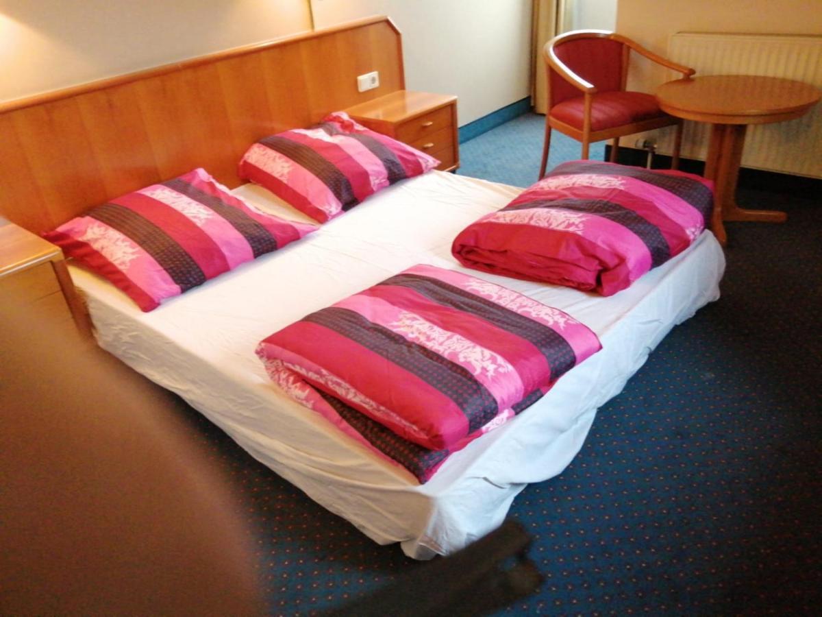 Apartment Lampertheim Luaran gambar